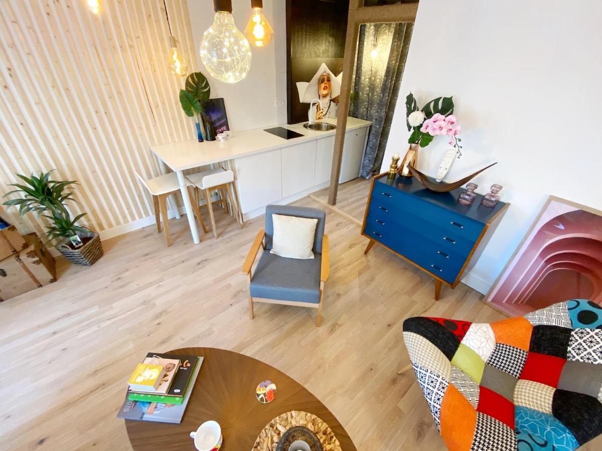 Marie Et Brieuc _ Duplex Lumineux Colore Atypique Face Cathedrale Сен-Бріє Екстер'єр фото