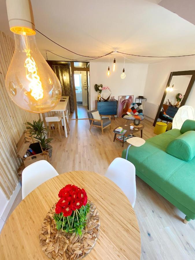 Marie Et Brieuc _ Duplex Lumineux Colore Atypique Face Cathedrale Сен-Бріє Екстер'єр фото